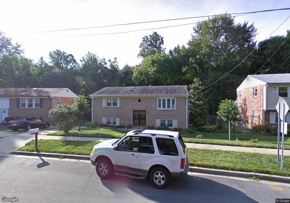 1424 Shady Glen Dr, District Heights, MD 20747 - photo 1