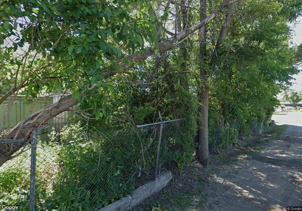 3104 E Court Ave, Des Moines, IA 50317 - photo 1