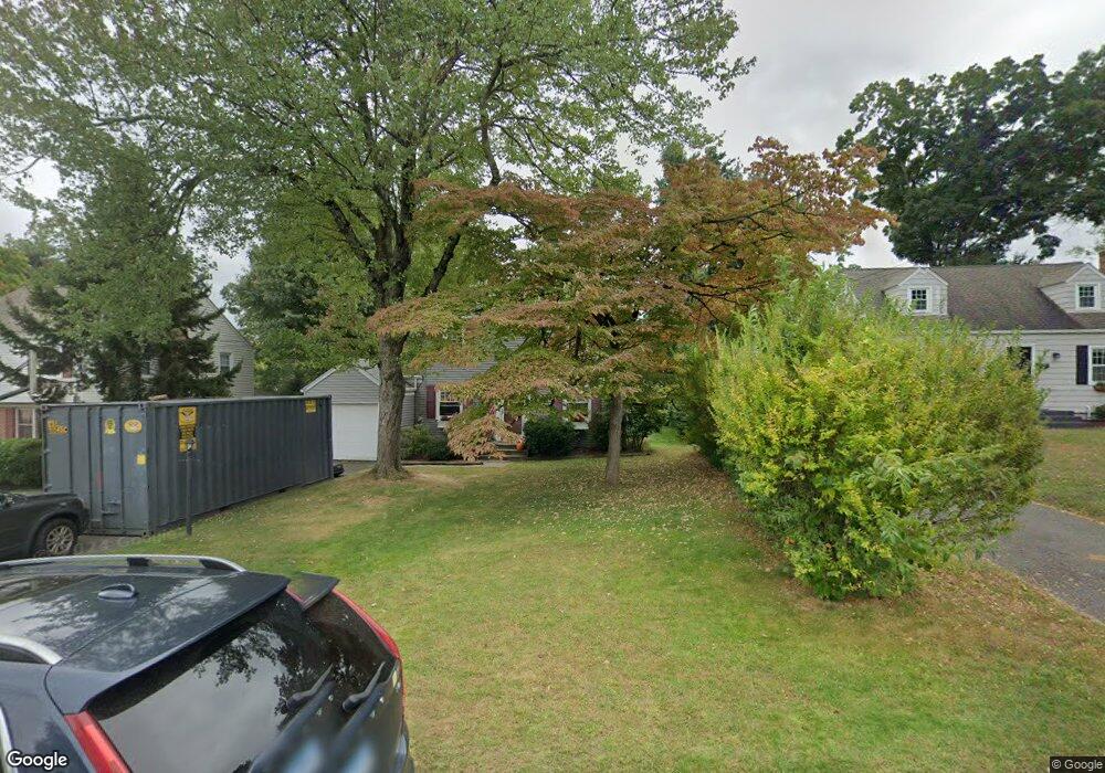 53 Ledgewood Rd, West Hartford, CT 06107 - photo 1