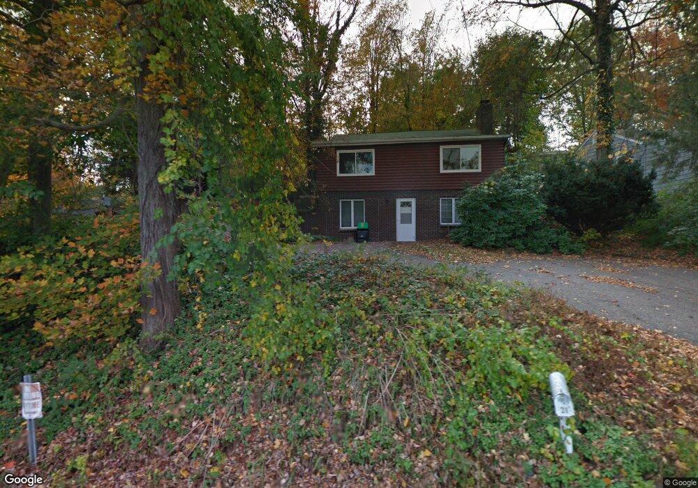 16 Round Hill Rd, Sandy Hook, CT 06482 - photo 1