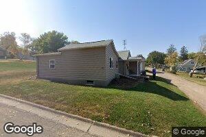 506 Garfield St SW, Cascade, IA 52033