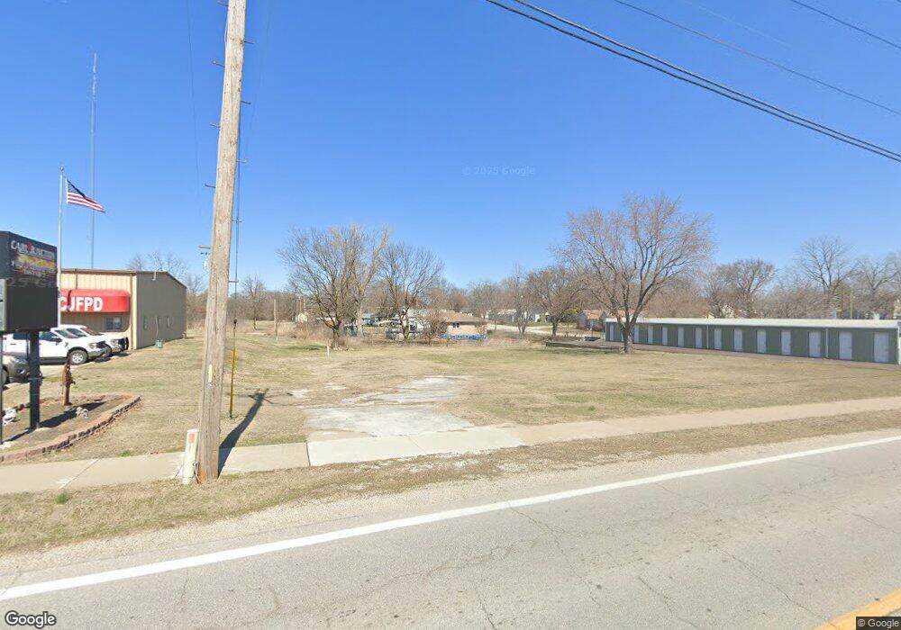 207 E Pennell St, Carl Junction, MO 64834 - photo 1