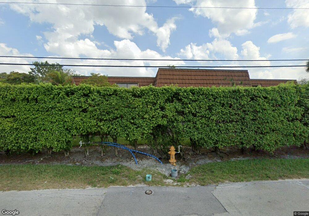913 SW 120th Way, Davie, FL 33325 - photo 1