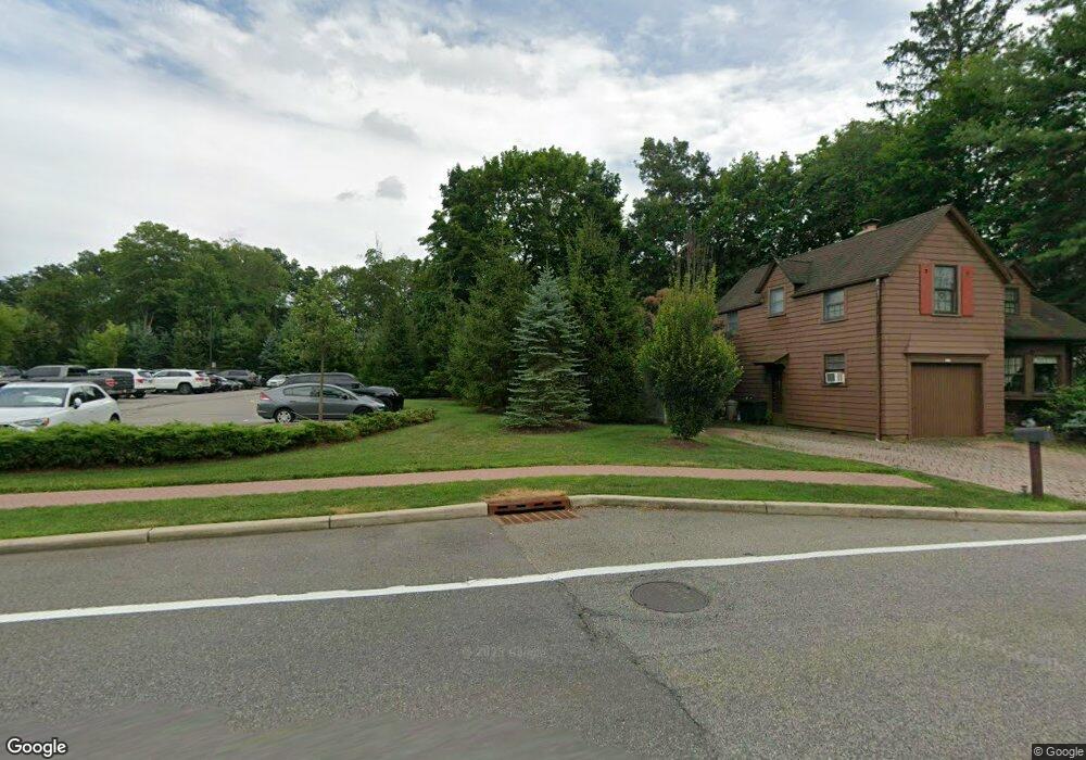 515 Colonial Rd, Franklin Lakes, NJ 07417 - photo 1