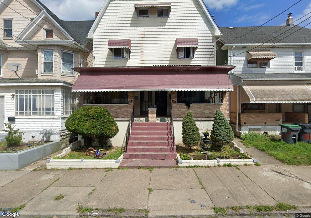 669 N Locust St, Hazleton, PA 18201 - photo 1