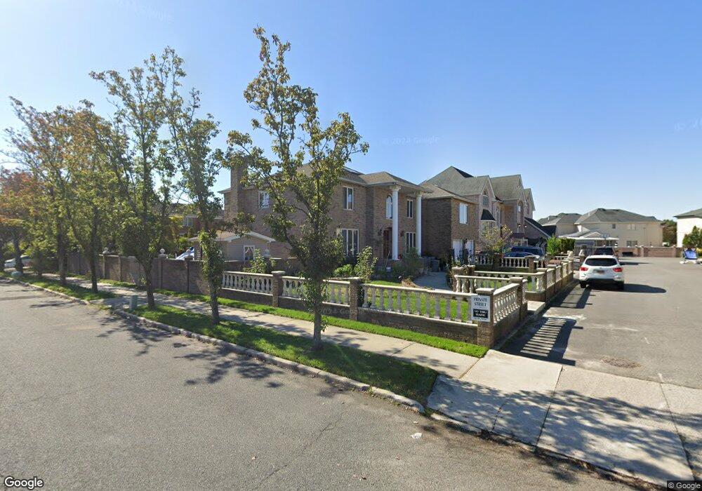 4 Powell Ln, Staten Island, NY 10312 - photo 1