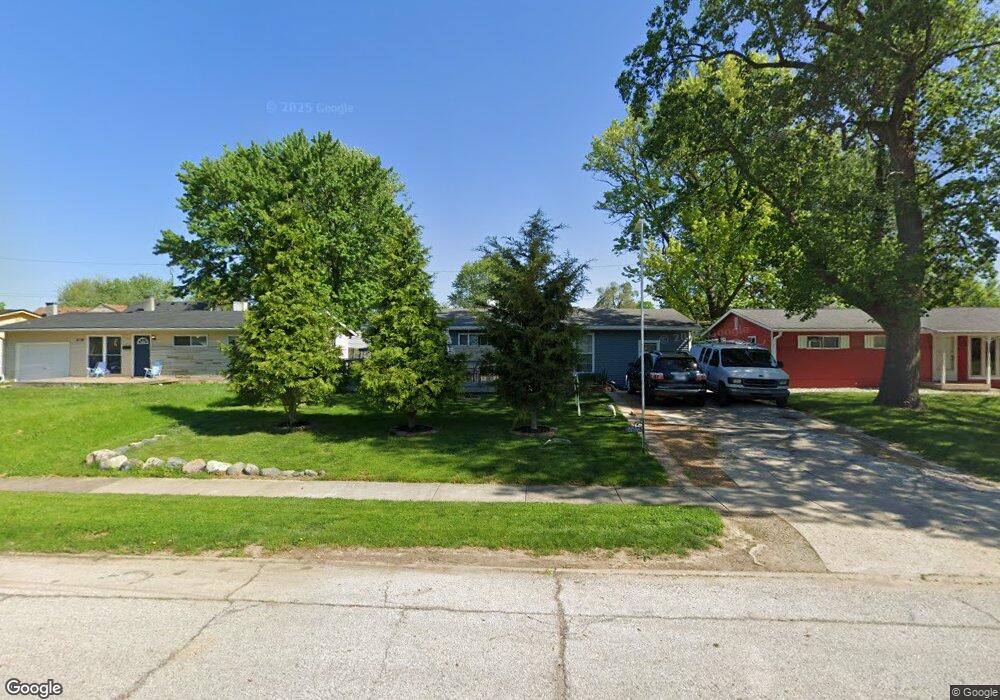 2096 Newcomer Ln, Beech Grove, IN 46107 - photo 1