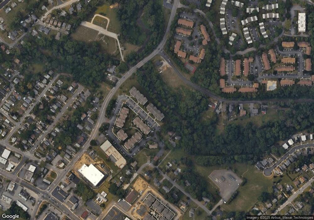 912 Creekside Dr unit B102, Brookhaven, PA 19015 - photo 1