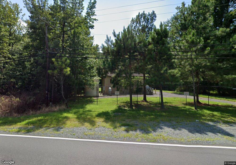 19030 Fuller Heights Rd, Triangle, VA 22172 - photo 1