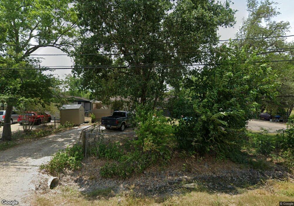 7920 Carrie Ln, Pearland, TX 77584 - photo 1