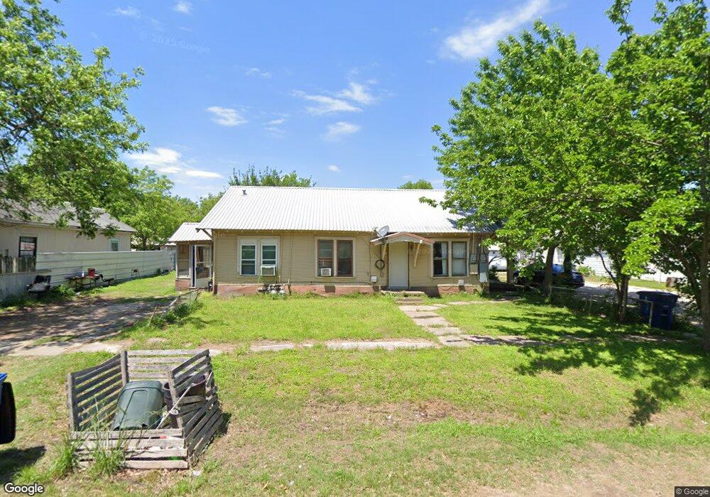 102 W Burnett St, Ennis, TX 75119 - photo 1