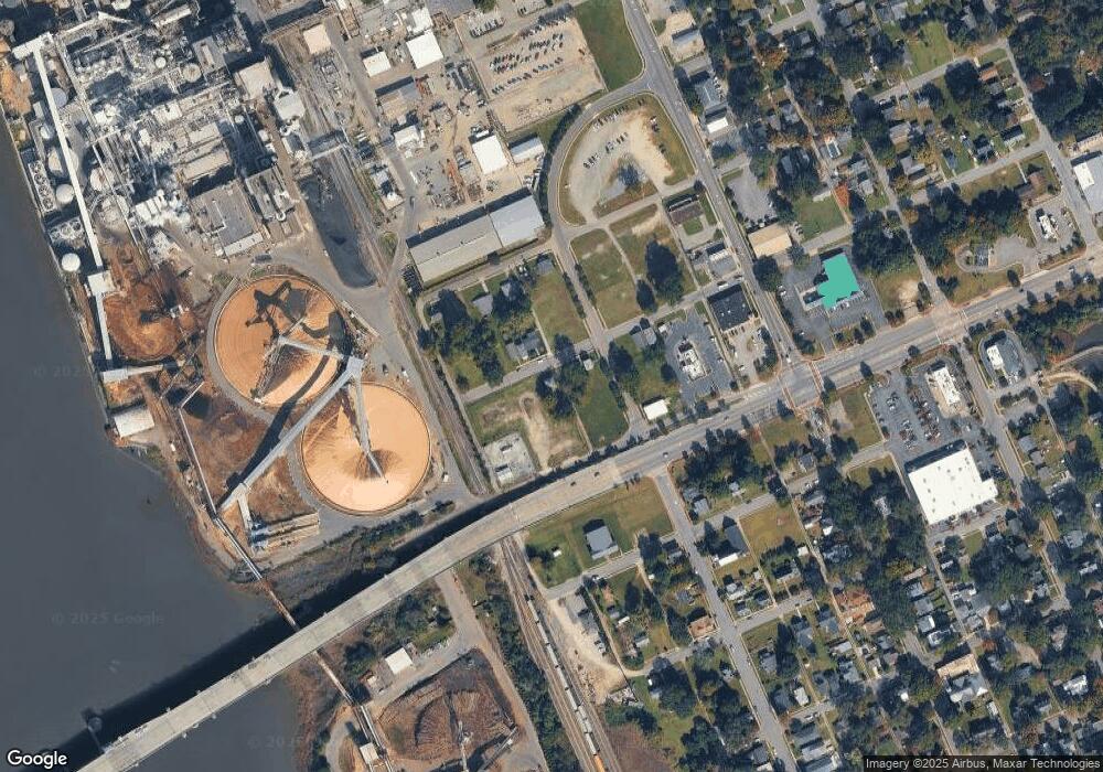 228 15th St, West Point, VA 23181 - photo 1