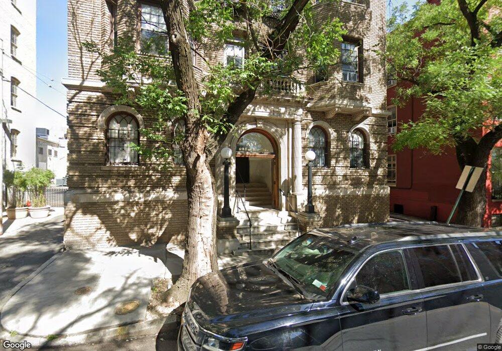 6 E Read St, Baltimore, MD 21202 - photo 1