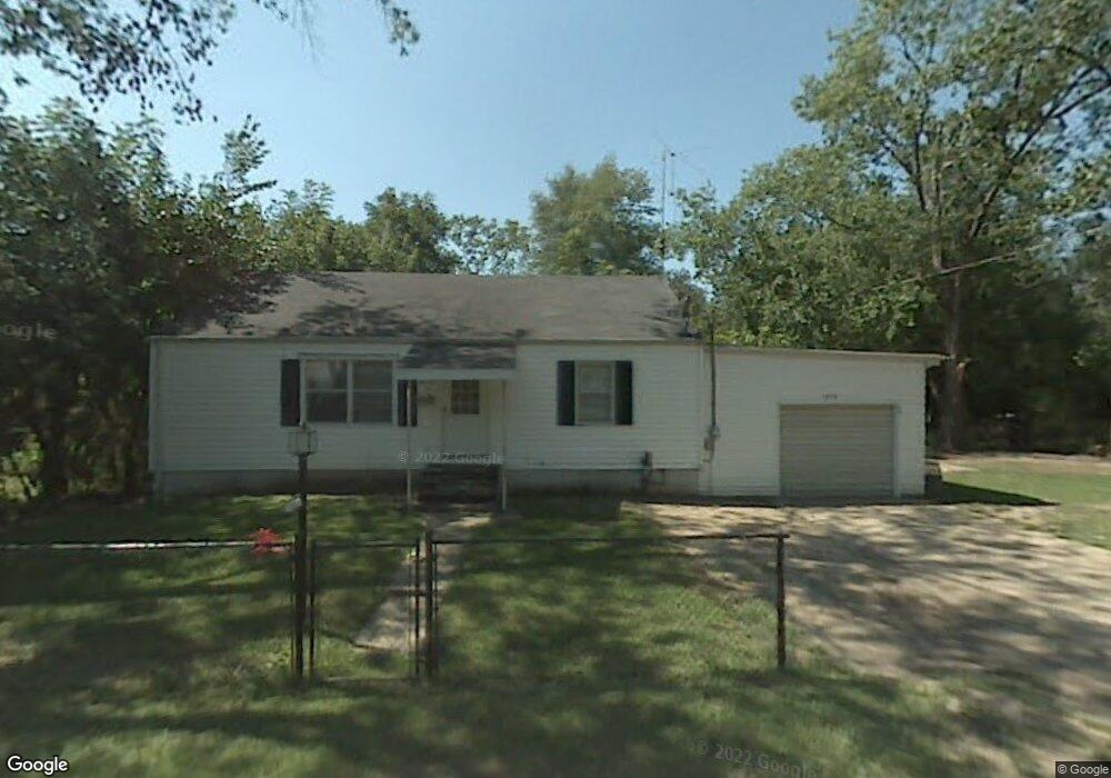 1410 N 10th St, Niles, MI 49120 - photo 1