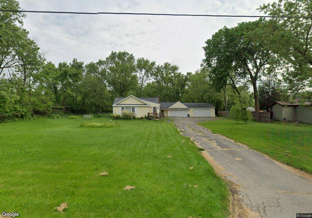 5075 Roberts Dr unit Bldg-Unit, Flint, MI 48506 - photo 1