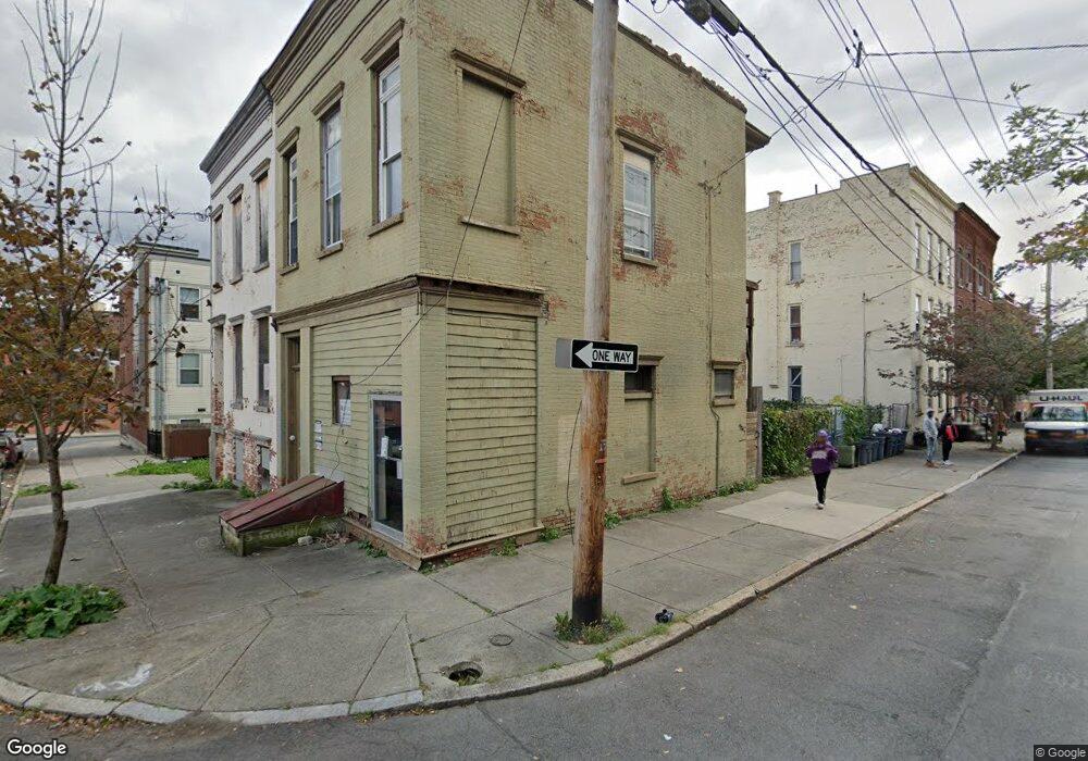 10 Alexander St, Albany, NY 12202 - photo 1