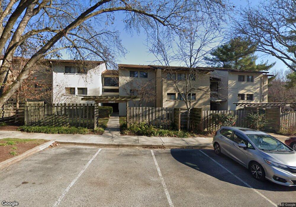 5627 Harpers Farm Rd unit F, Columbia, MD 21044 - photo 1