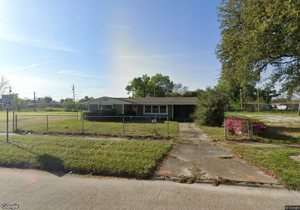 3112 S General Wainwright Dr, Lake Charles, LA 70615 - photo 1