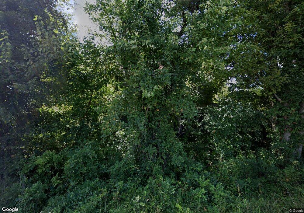 956 Fairfax St, Berkeley Springs, WV 25411 - photo 1