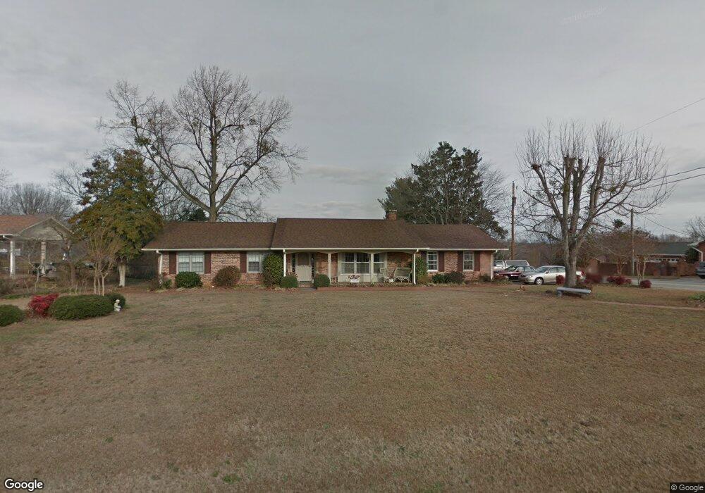 107 Grandview Cir, Travelers Rest, SC 29690 - photo 1