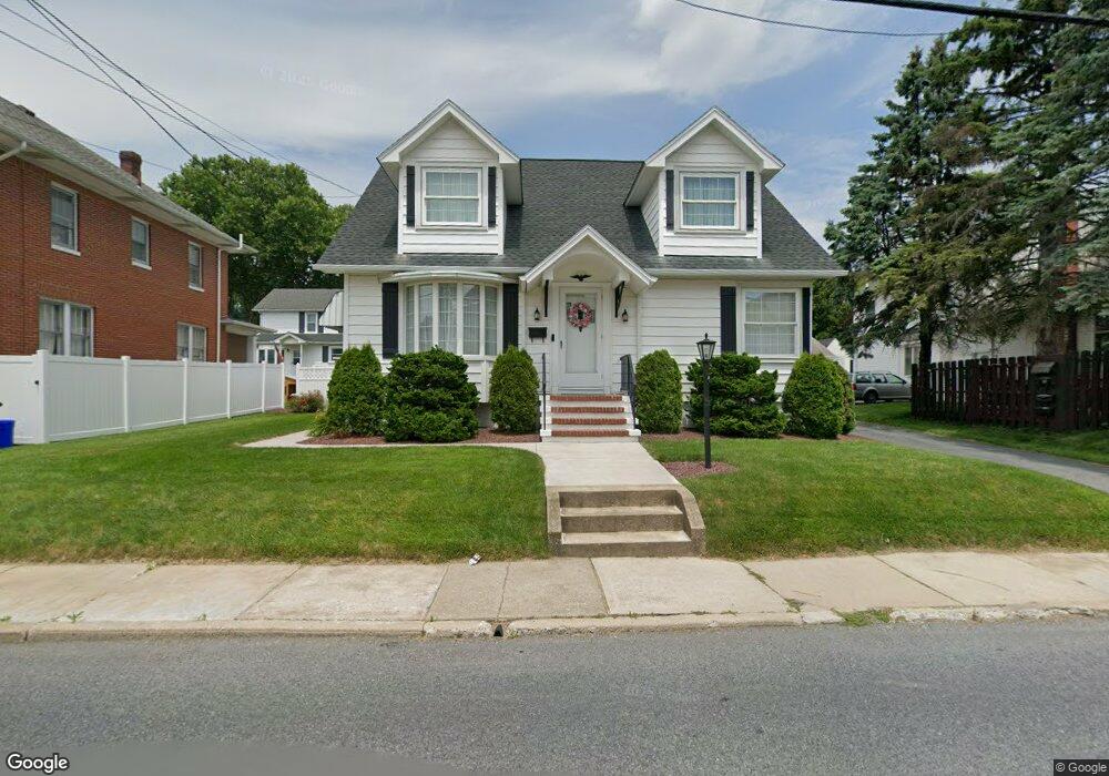 374 Mauch Chunk St, Nazareth, PA 18064 - photo 1