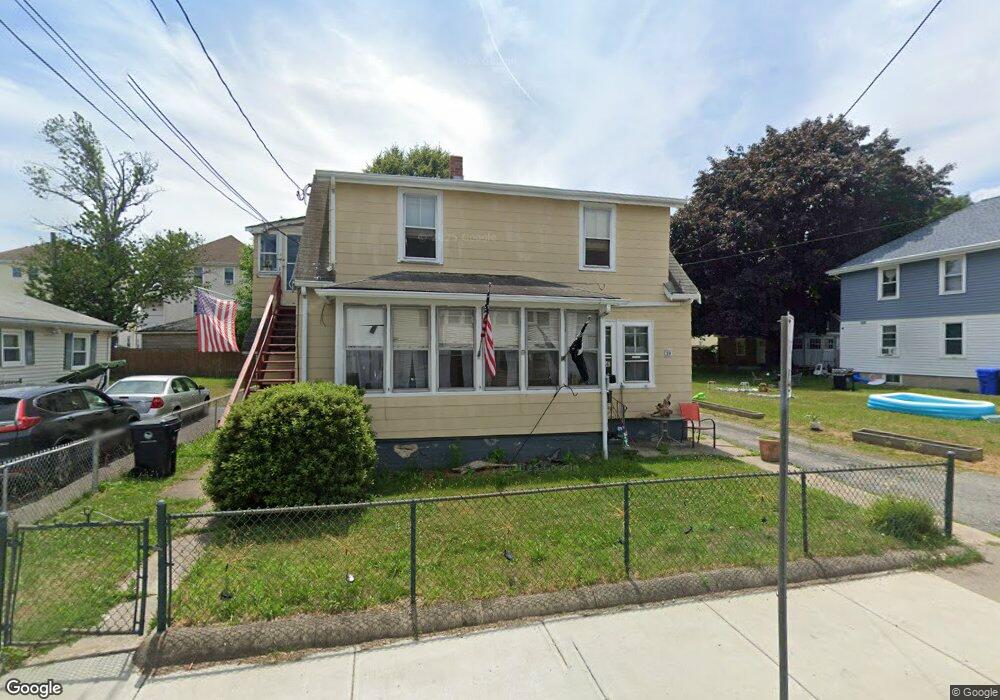 39 Columbine Ave, Pawtucket, RI 02861 - photo 1