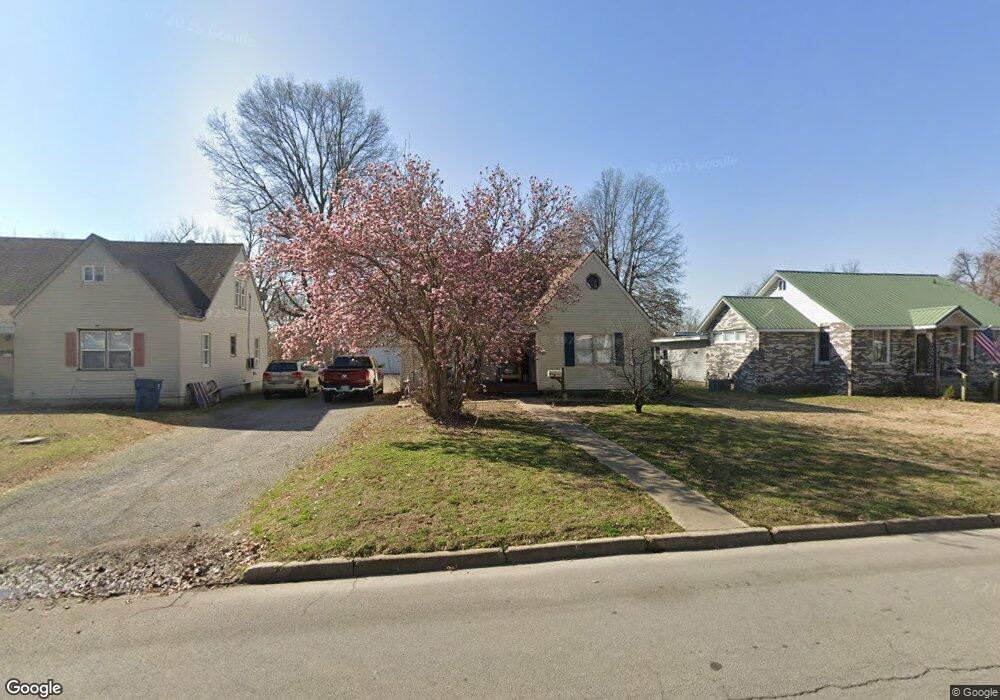 928 Davis St, New Madrid, MO 63869 - photo 1