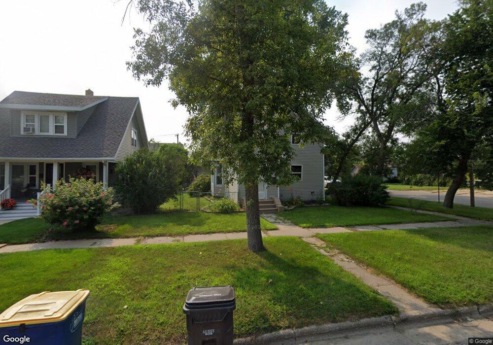 223 5th Ave NE, Jamestown, ND 58401 - photo 1