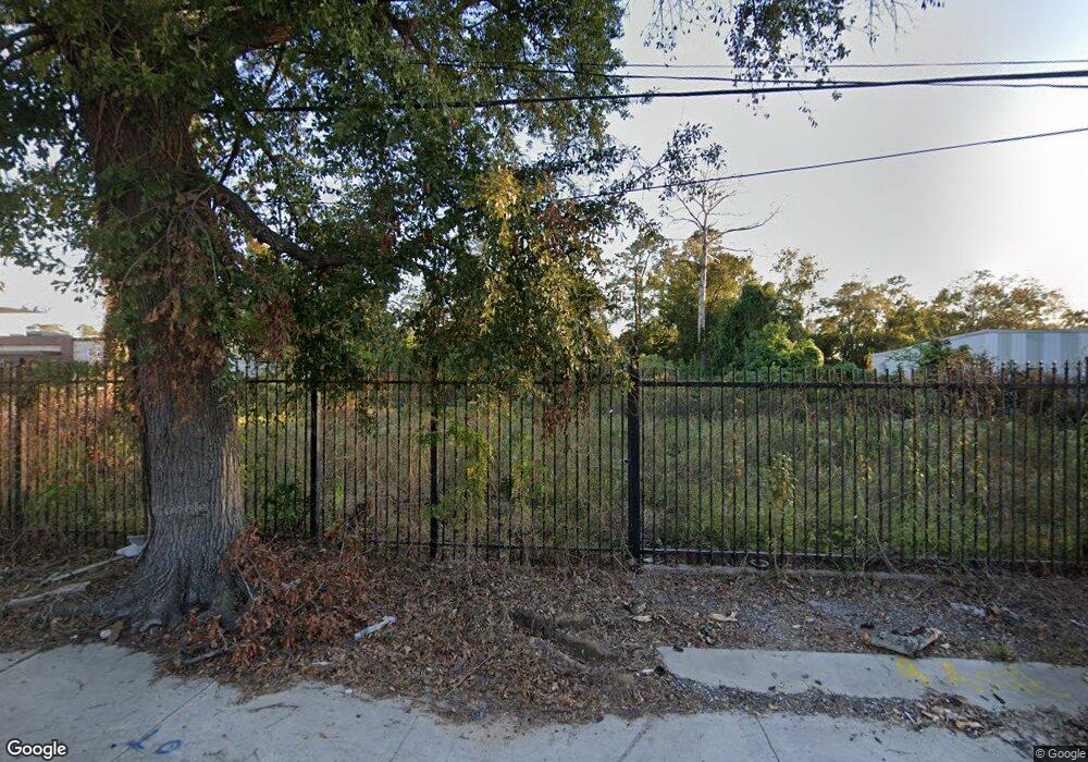 3329 Pinemont Dr, Houston, TX 77018 - photo 1