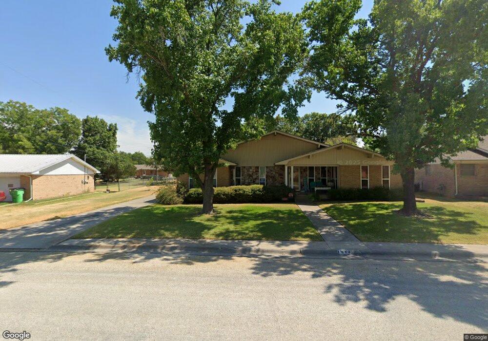1913 College St, Gainesville, TX 76240 - photo 1