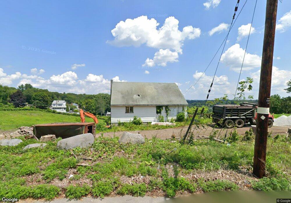 129 Llewellyn St, Lowell, MA 01850 - photo 1