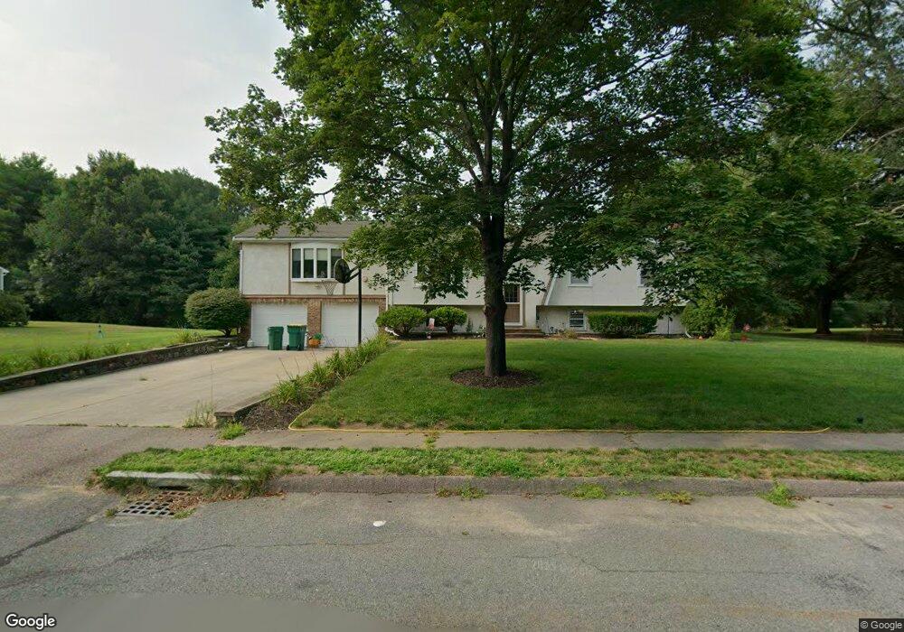 31 Maverick Dr, Mansfield, MA 02048 - photo 1