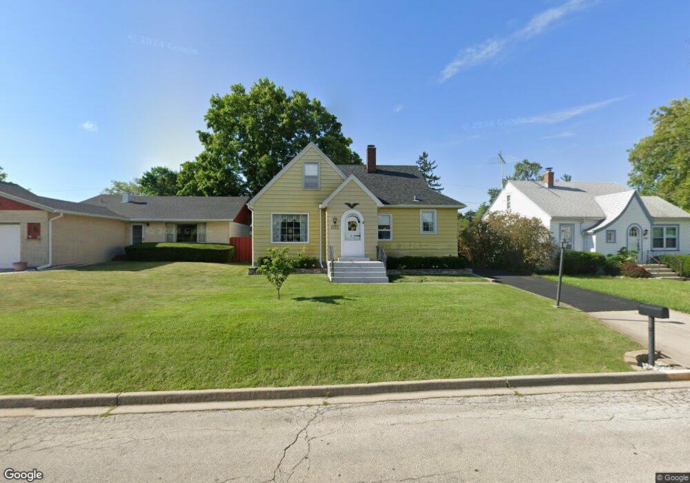 2627 W Ridgeland Ave, Waukegan, IL 60085 - photo 1