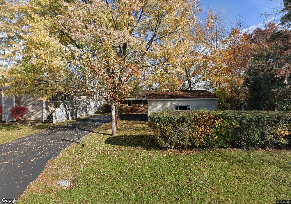 118 Lake Dr, Lake In the Hills, IL 60156 - photo 1