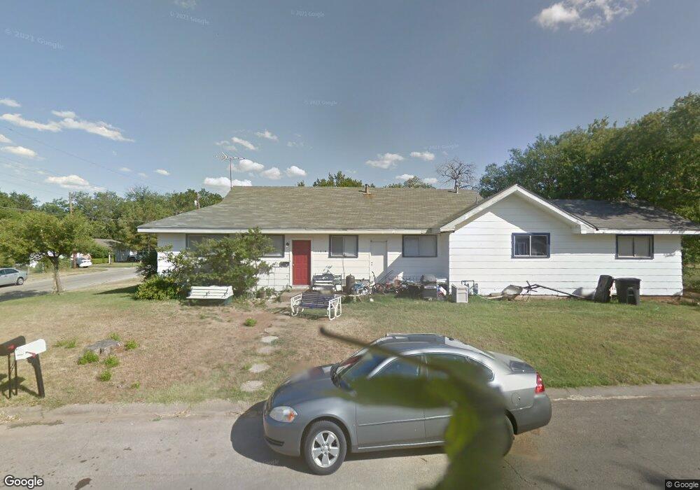 1101 W Lone Star Ave, Cleburne, TX 76033 - photo 1