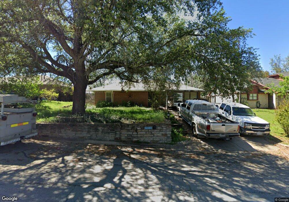 117 Oakridge Dr, Weatherford, TX 76086 - photo 1