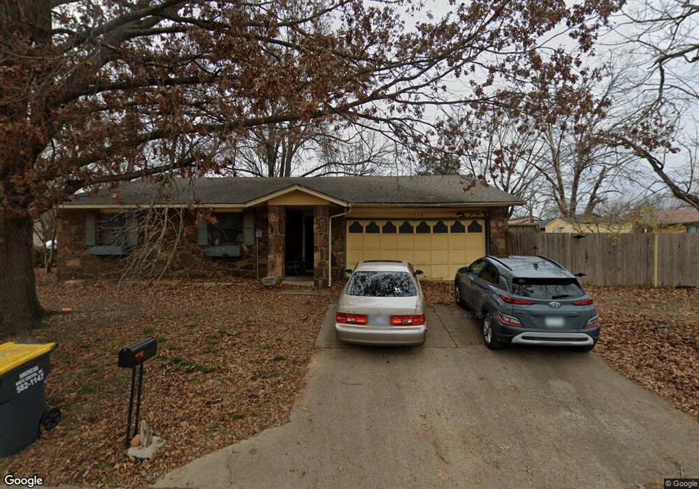 13468 S Hickory Place, Glenpool, OK 74033 - photo 1
