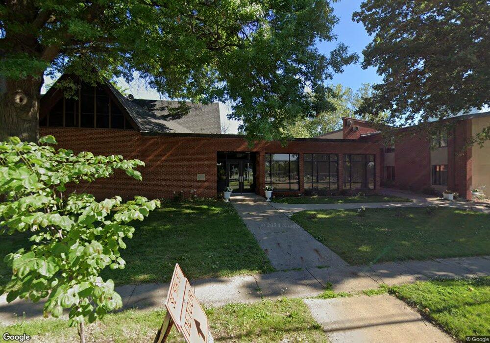 810 E Park Ave, Des Moines, IA 50315 - photo 1