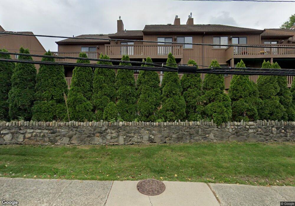 1507 Scenic Ln, Poughkeepsie, NY 12603 - photo 1