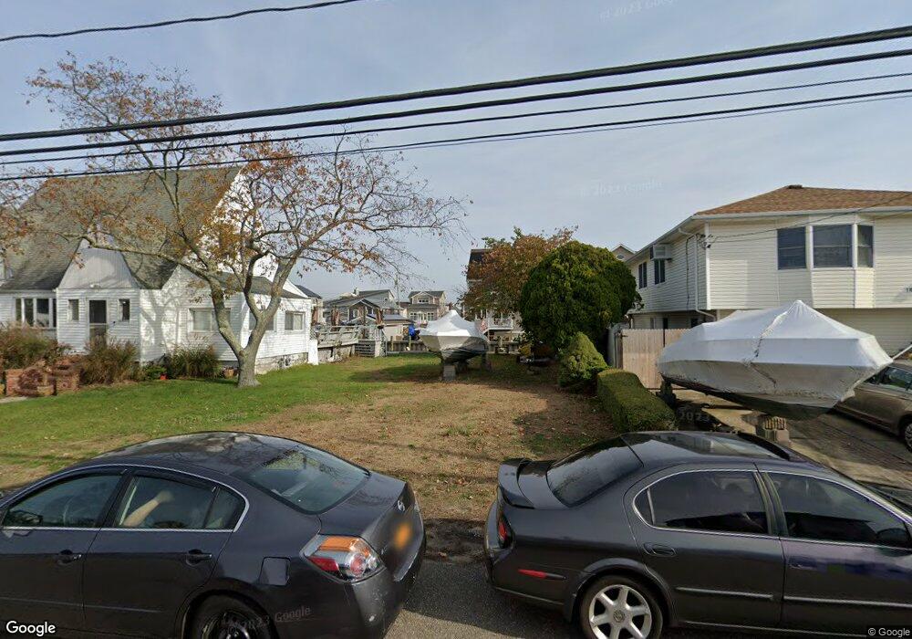 103 S Bay Dr, Babylon, NY 11702 - photo 1