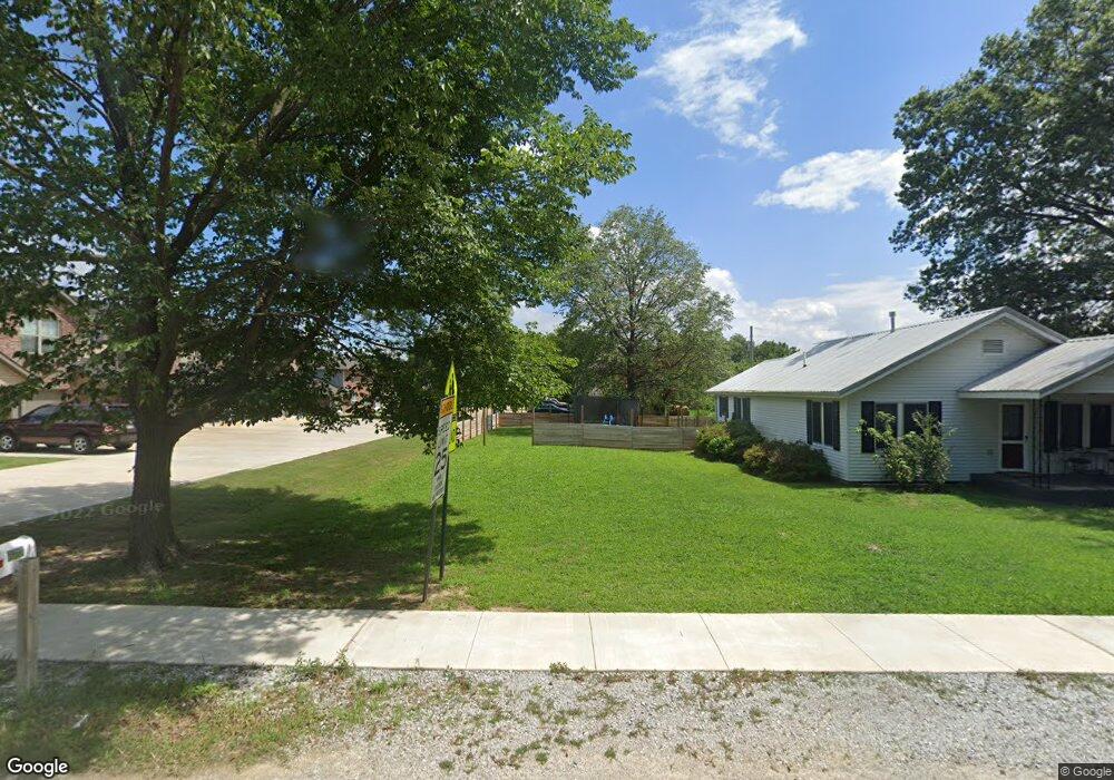 310 S Little St, Gentry, AR 72734 - photo 1
