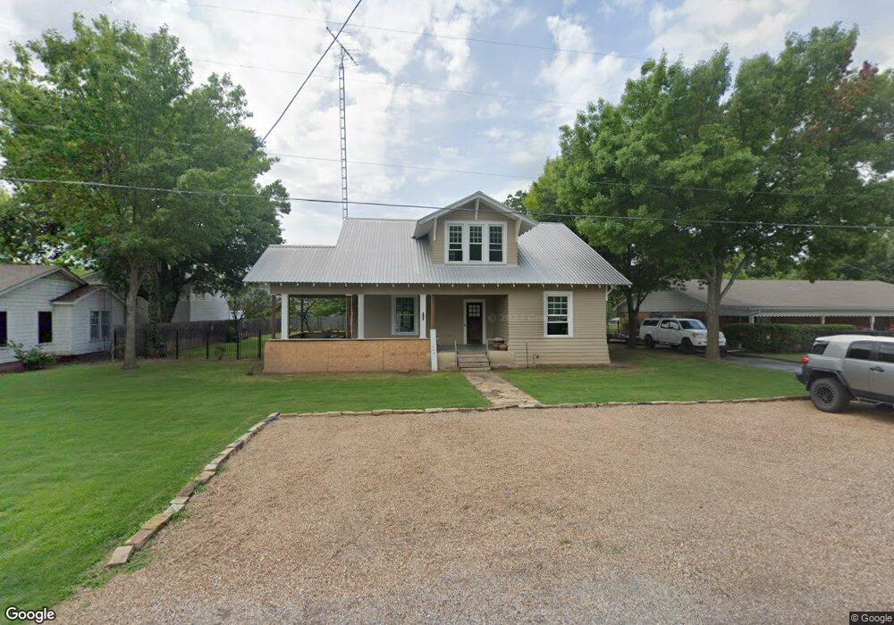 403 W Walnut St, Whitewright, TX 75491 - photo 1