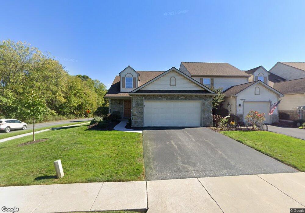 310 Hill St, Mount Joy, PA 17552 - photo 1