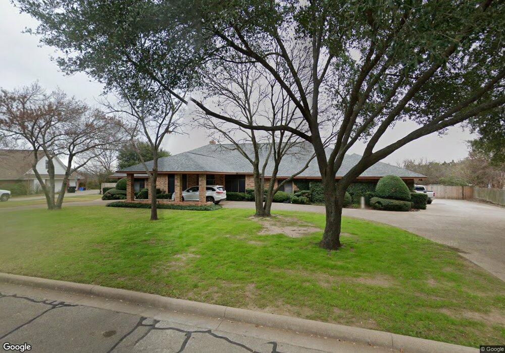 929 Highland Dr, Cleburne, TX 76033 - photo 1