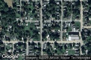 504 N Laurel St, Fairfield, IL 62837