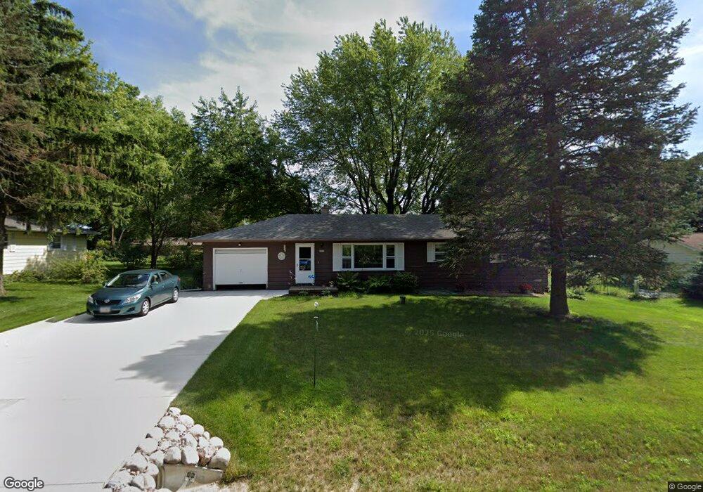 4877 Irish Ln, Fitchburg, WI 53711 - photo 1