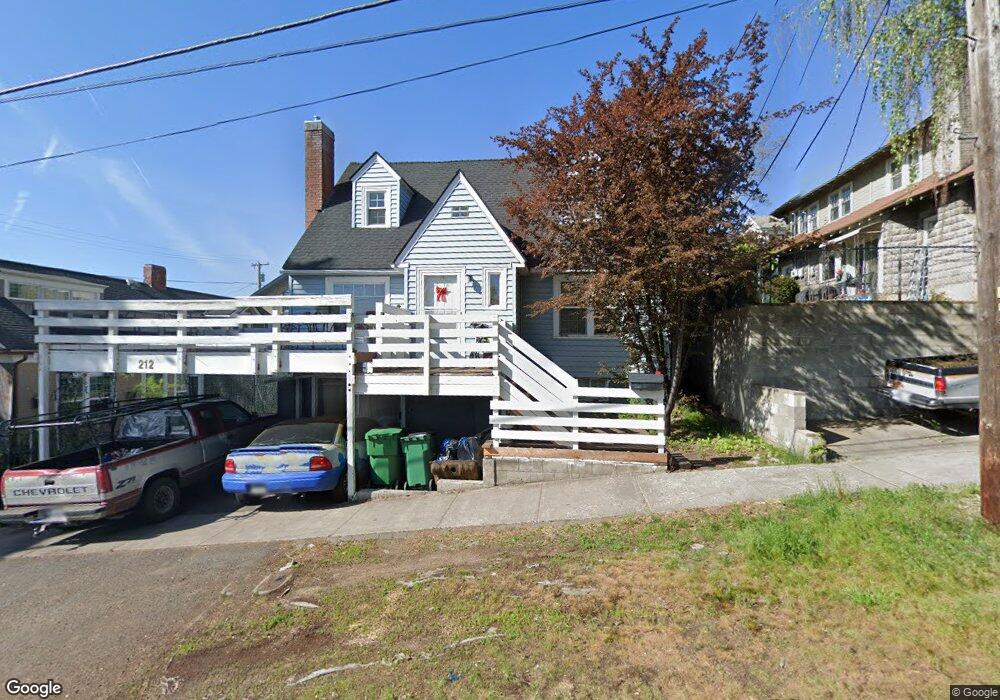 212 N 3rd St, Klamath Falls, OR 97601 - photo 1