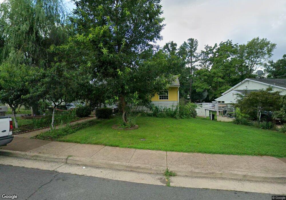 131 Lambert Dr, Manassas Park, VA 20111 - photo 1