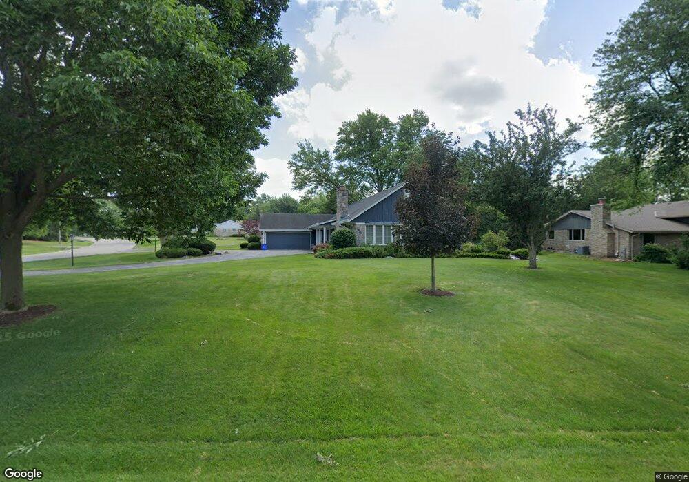 13205 Wrayburn Rd, Elm Grove, WI 53122 - photo 1