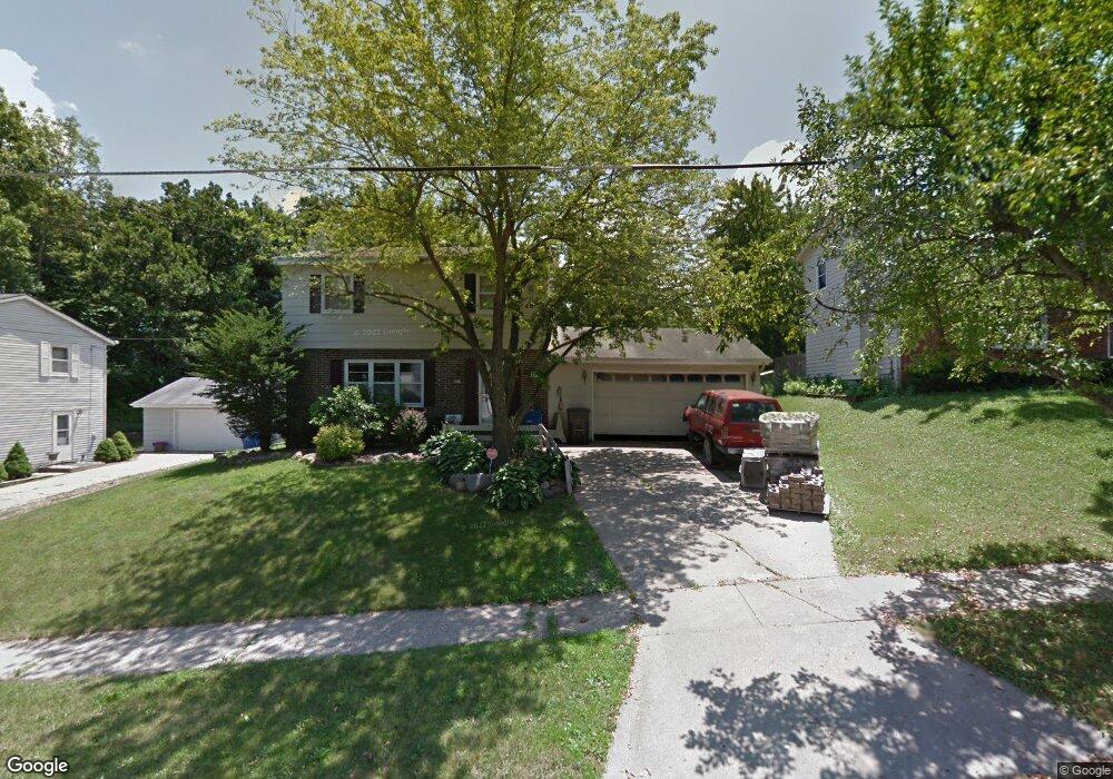 2618 Shawnee Ave, Des Moines, IA 50310 - photo 1